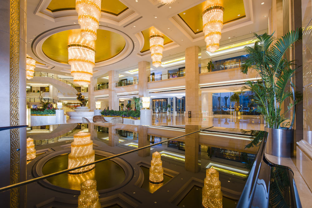 Haili New Century Grand Hotel Haiyan מראה חיצוני תמונה
